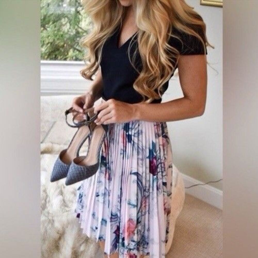 Ted Baker London Midi dress Floral Pleated Skirt quiet luxury wedding guest S
